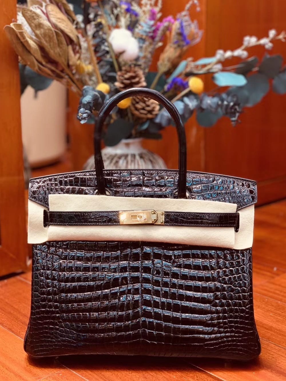 Hermès Birkin 30 Black Shiny Porosus Crocodile Leather Handbag Gold  Hardware