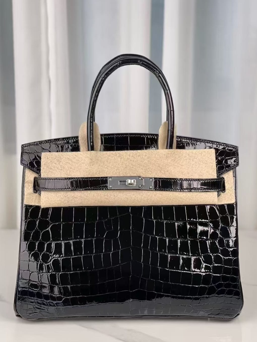 Hermès Birkin 25 Black Shiny Porosus Crocodile Leather Handbag Palladium Hardware