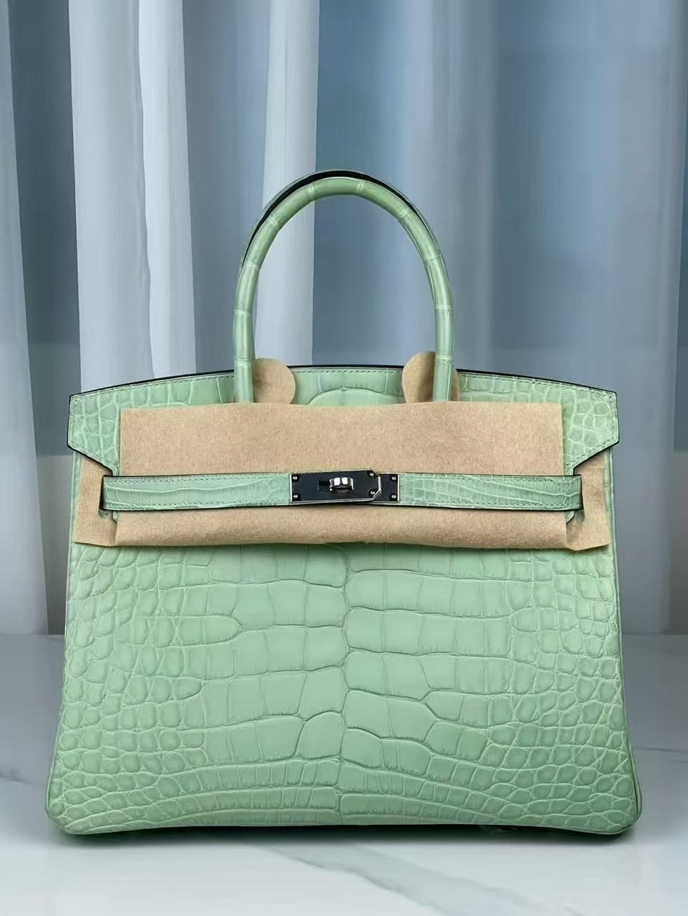 Hermès Birkin 30 Mint Green Matte Alligator Leather Handbag Palladium Hardware