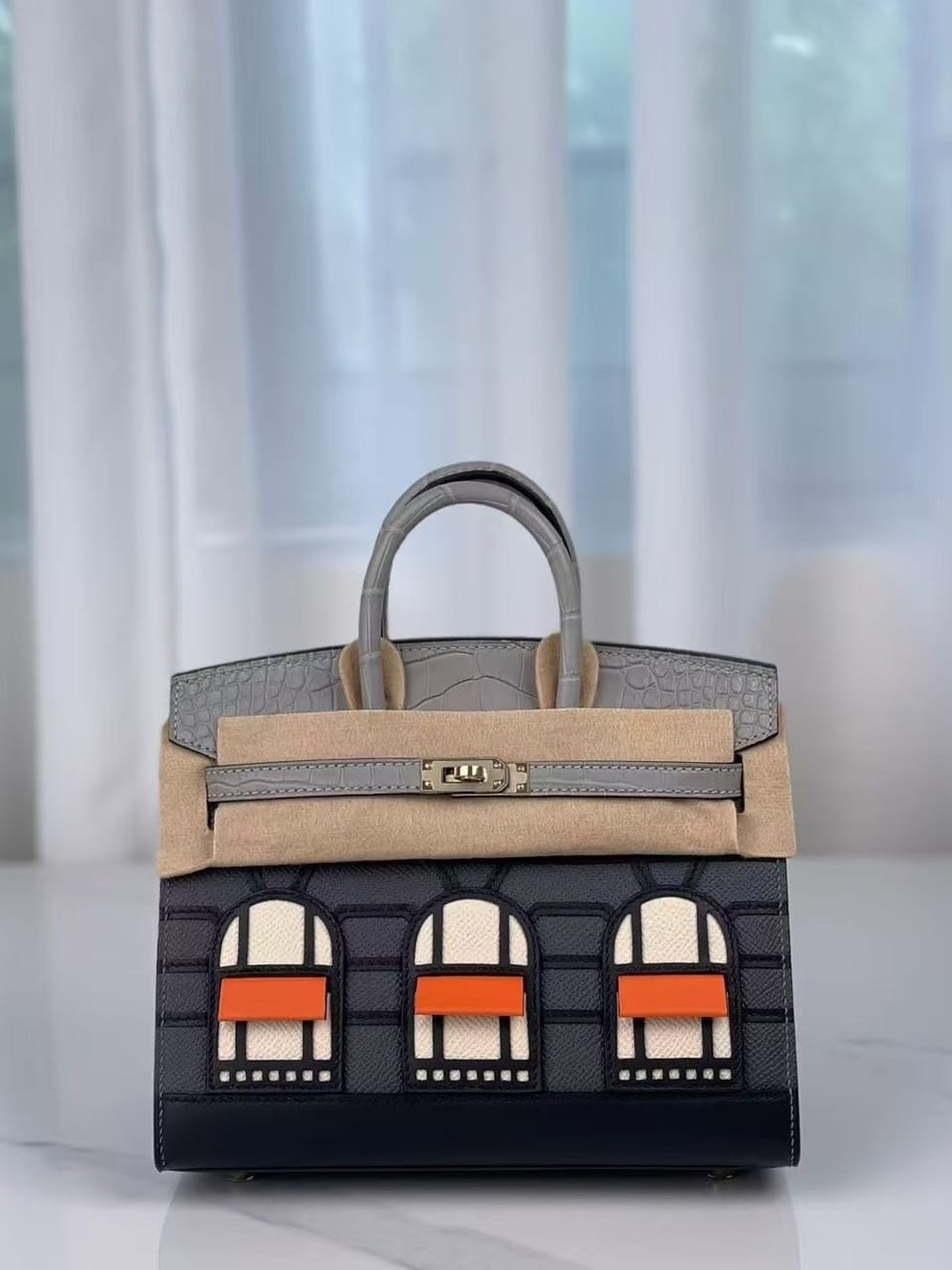 Hermès Birkin 20 Faubourg Matte Gris Ciment Alligator Gris Misty & Craie Epsom Leather Patchwork Handbag Gold Hardware