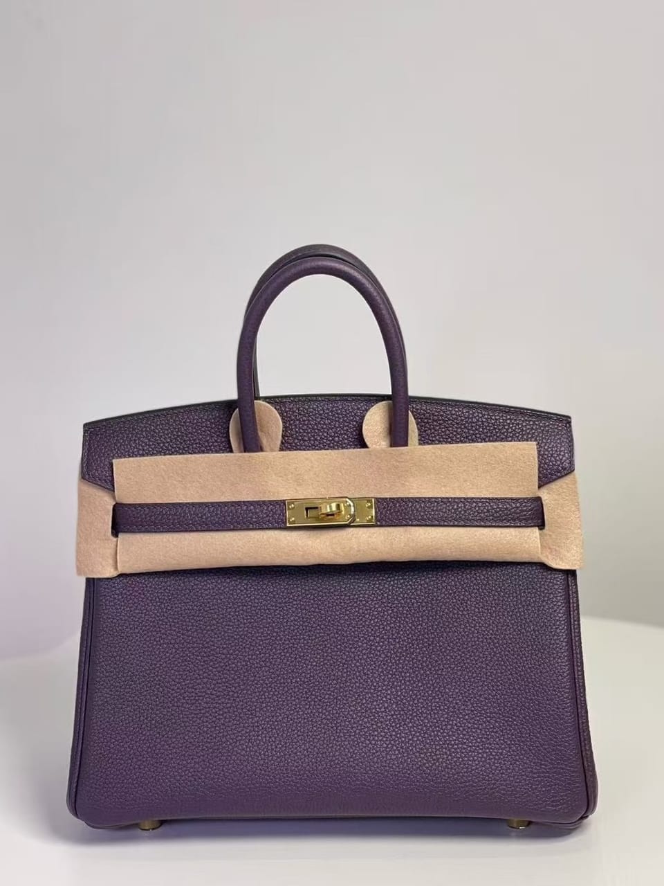 Hermès Birkin 25 Raisin Togo Leather Handbag Gold Hardware