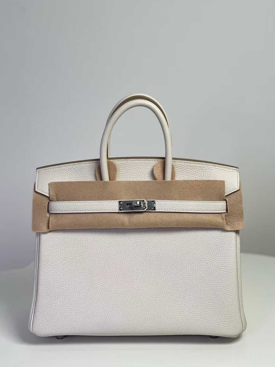 Hermès Birkin 25 Milkshake White Togo Leather Handbag Palladium Hardware