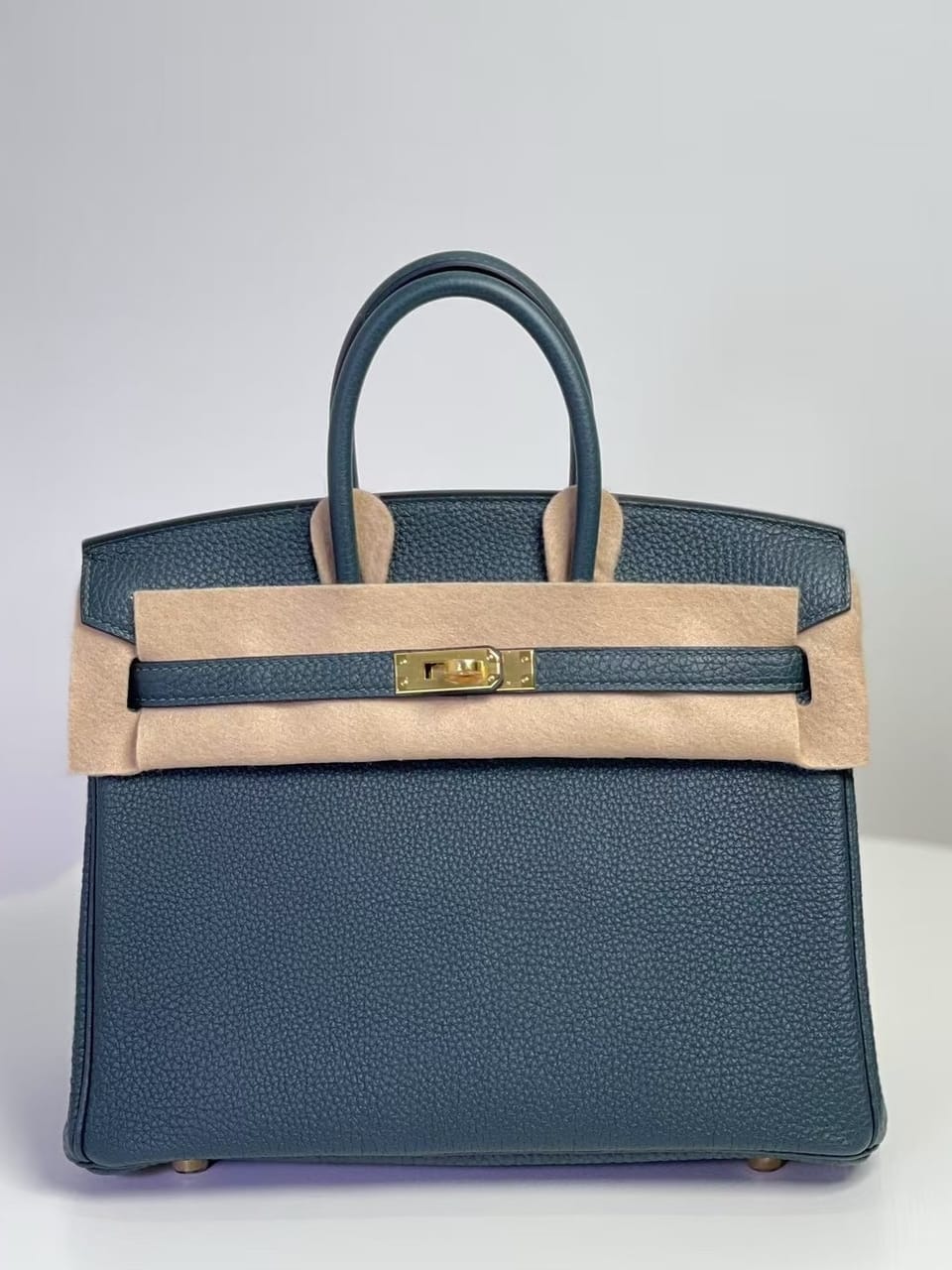 Hermès Birkin 25 Rousseau Green Togo Leather Handbag Gold Hardware